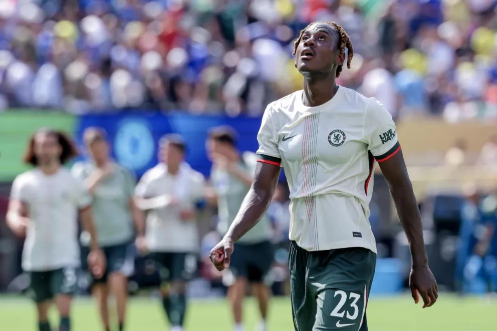 Trevoh Chalobah, en la imagen, sustituirá al lesionado Tino Livramento en la lista definitiva de Inglaterra. Foto: EFE