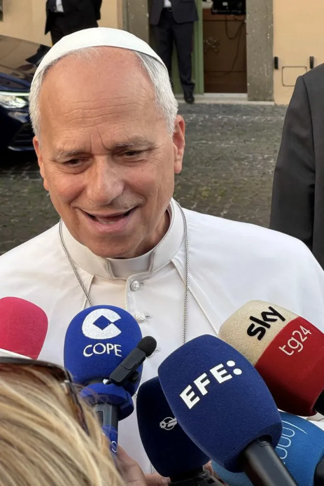 El papa León XIV saludó este martes el memorándum entre EE.UU. e Israel para alcanzar un acuerdo de paz y expresó su deseo de que sea una solución para terminar la guerra y se pueda avanzar "por el bien de todos". Foto: EFE