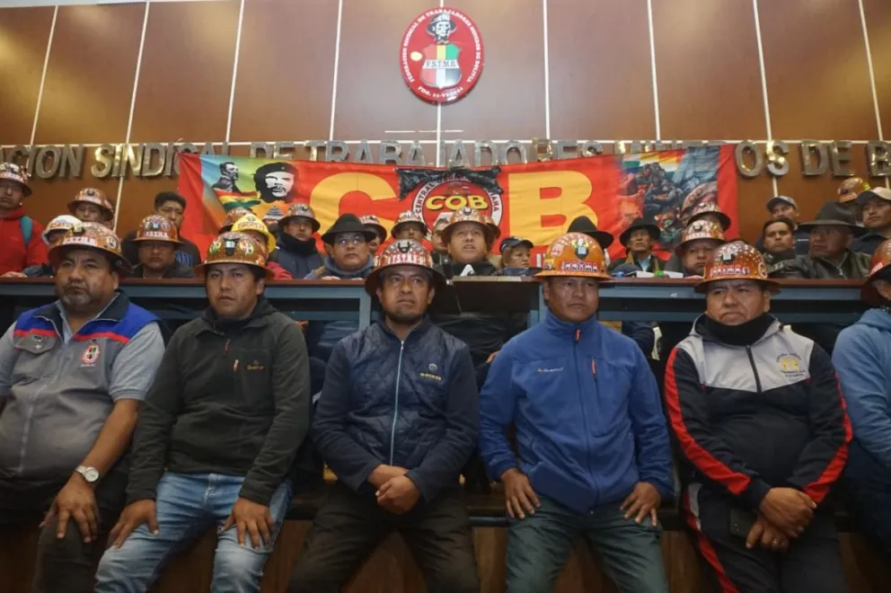 Conferencia de prensa de la Central Obrera Boliviana (COB). Foto: APG
