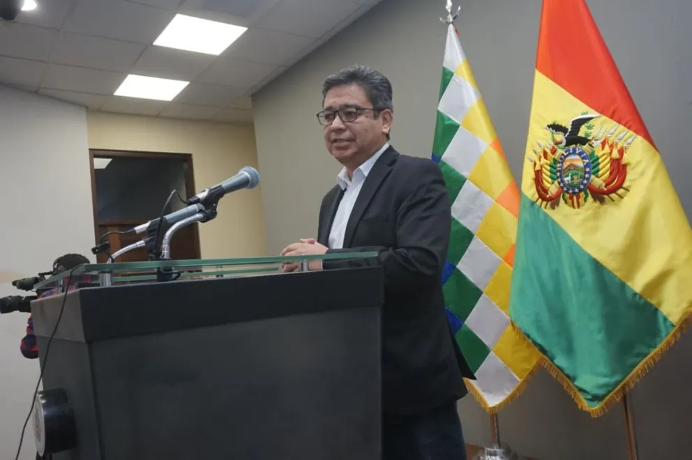 José Luis Gálvez, vocero presidencial, en conferencia de prensa. Foto APG