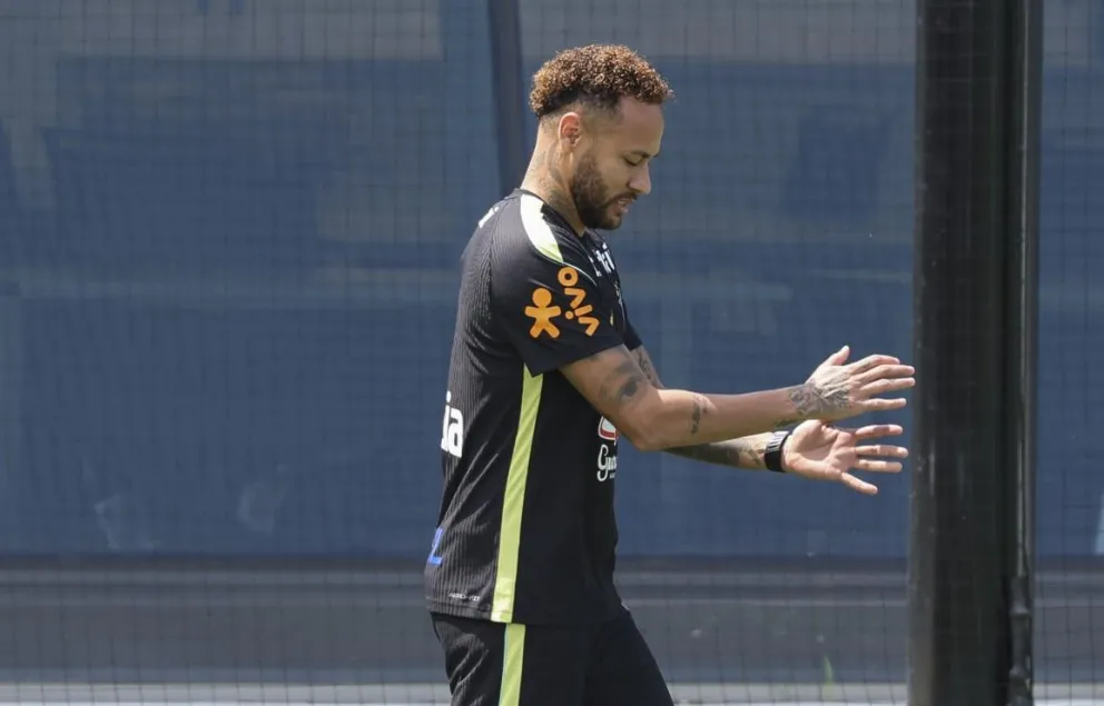 Neymar, en la sesión de entrenamiento de Brasil en Columbia Park, en Morristown, New Jersey. Foto: EFE