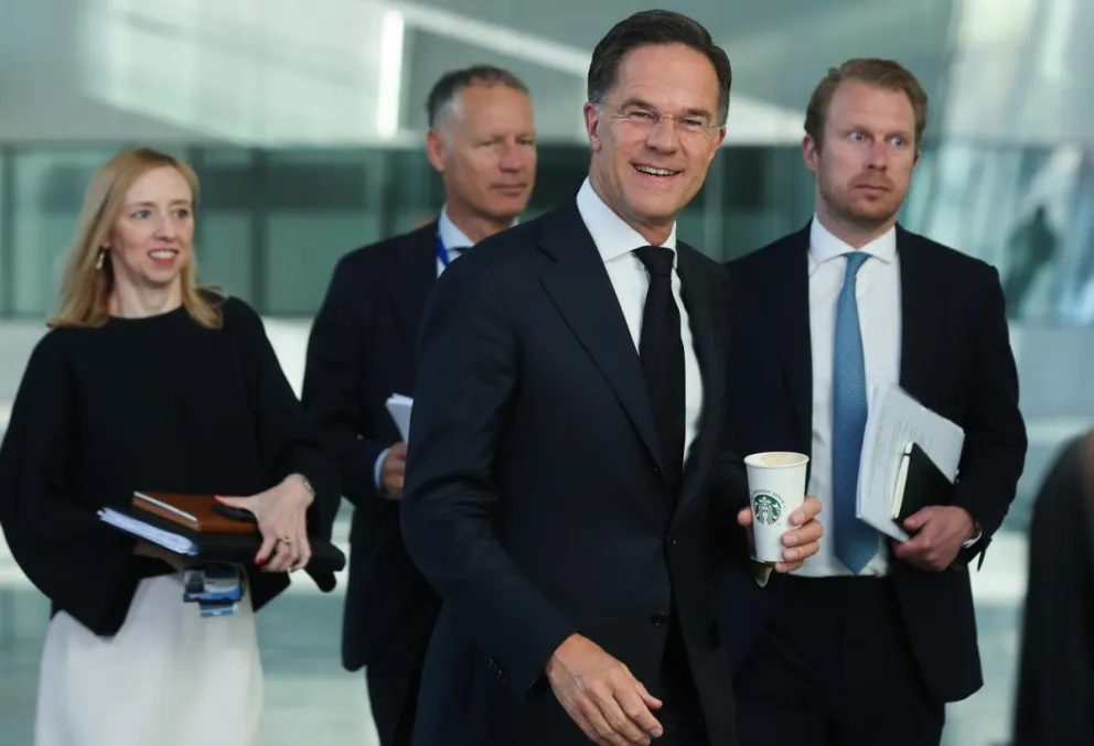 El secretario general de la OTAN, Mark Rutte, este jueves a su llegada a una reunión de los ministros de Defensa de la OTAN en la sede de la Alianza en Bruselas. Foto: EFE