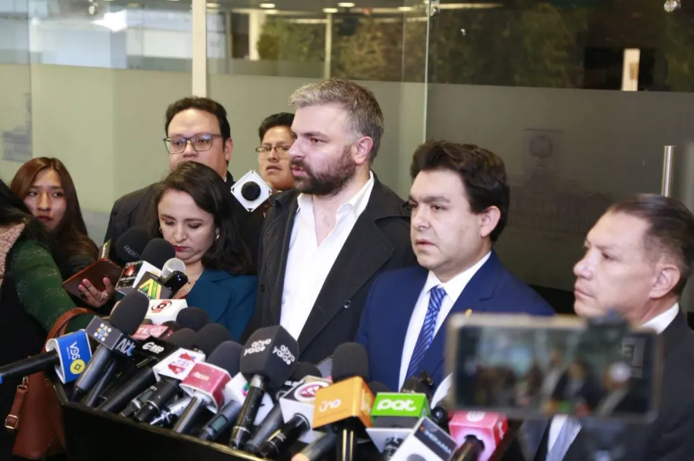Senadores y diputados de la bancada de Libre. Foto: RRSS del senador Ormachea 