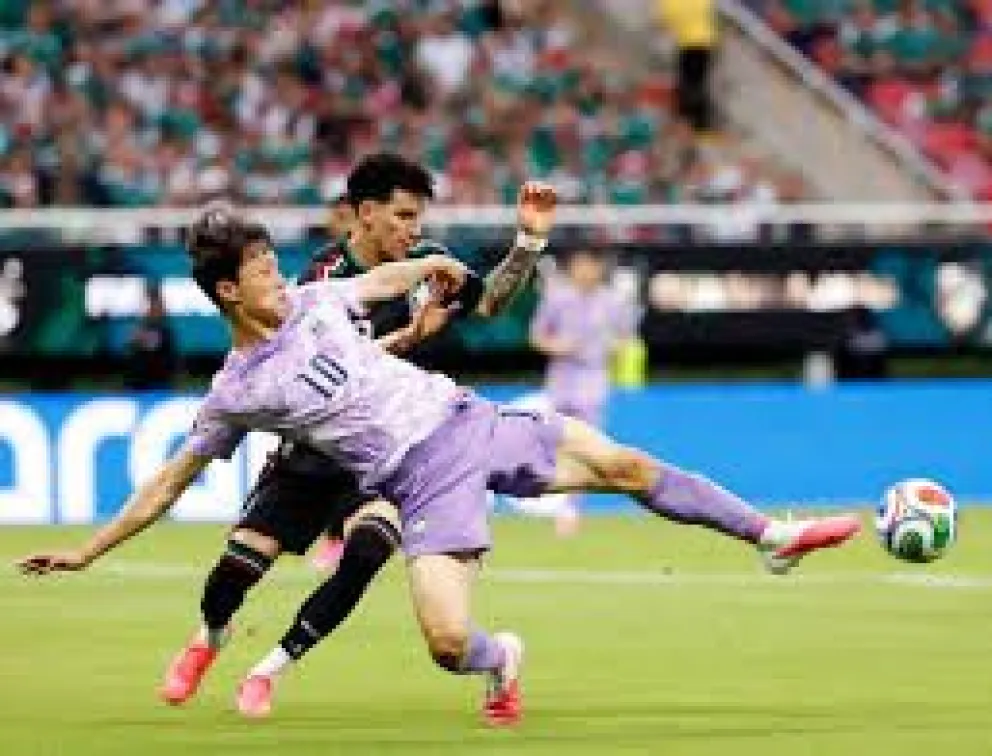 Una incidencia del juego entre Corea del Sur y México. Foto: TVA