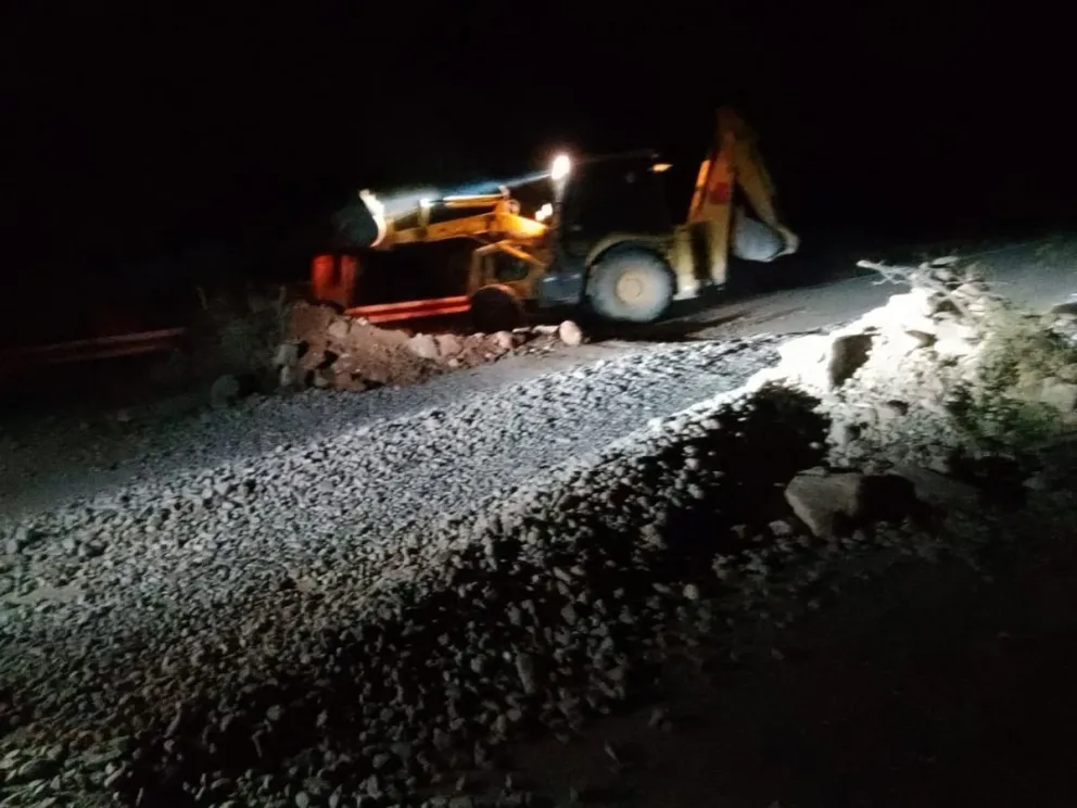 La ABC comenzó con la limpieza de carreteras donde ya no hay bloqueos. Foto: ABC