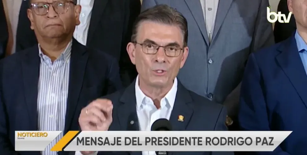 El presidente Rodrigo Paz en un mensaje a la nación. Foto: BTV