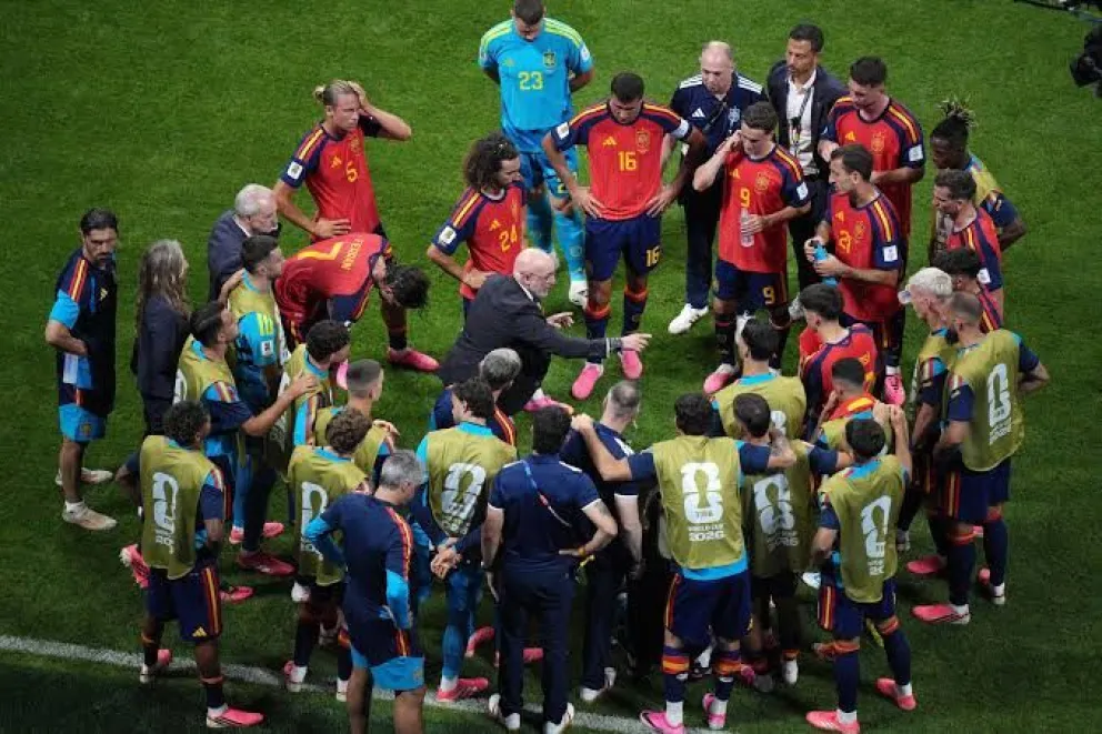 Los jugadores de España durante una pausa en su segundo encuentro. Foto: Marca