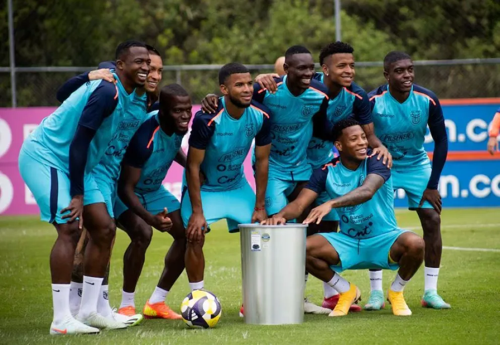 Los ecuatorianos deberán dar un batacazo para seguir con vida en la Copa. Foto: DEU