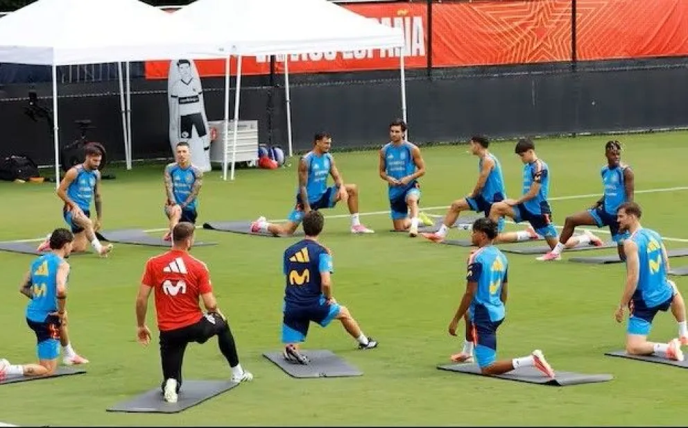 Entrenamiento de la selección española antes de enfrentar a Uruguay. Crédito: Diario As