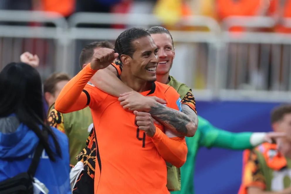 Virgil Van Dijk, de Países Bajos, celebra este jueves la clasificación de su selección. Foto: EFE.