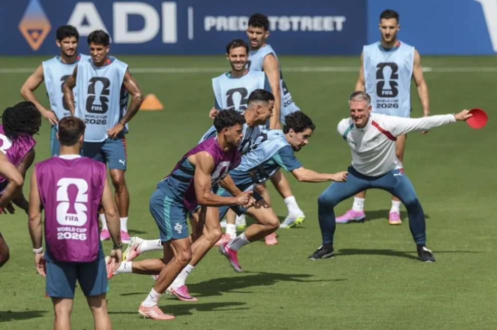 Sesión final de entrenamiento del equipo luso para el lance de esta noche. Foto: PNT