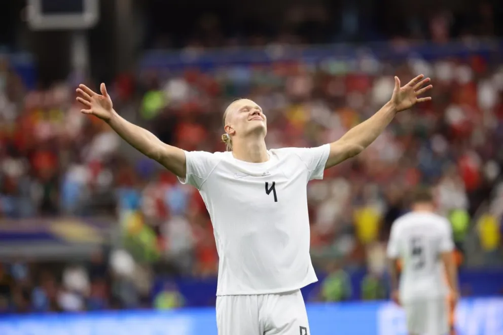 Haaland celebra el gol del triunfo para su selección. Foto: EFE.