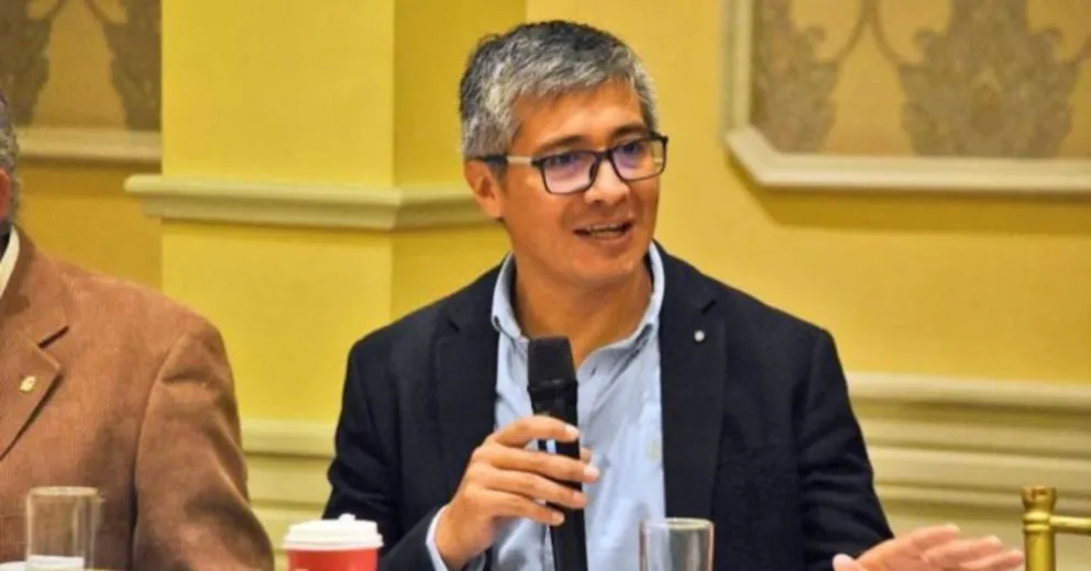 José Gabriel Espinoza, ministro de Economía y Finanzas Públicas. Foto Correo del Sur