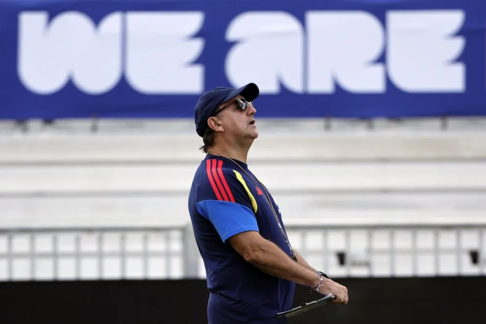 El entrenador de la selección de Colombia, Néstor Lorenzo. Foto: EFE.