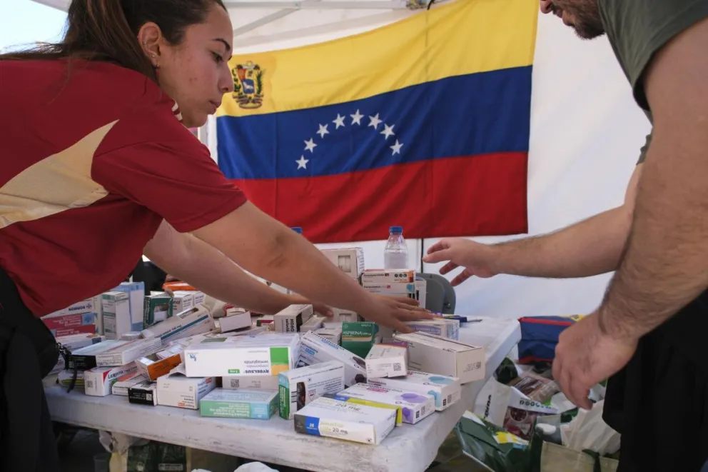 Un grupo de ciudadanos venezolanos residentes en Tenerife. Foto: EFE