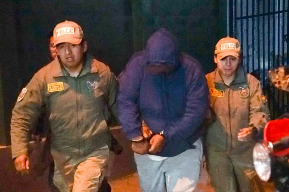 El dirigente de la Túpac Katari pasará la noche en celda de la FELCC. Foto APG