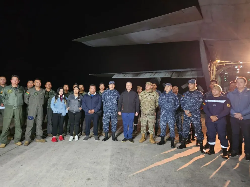 Los rescatistas que prestan servicios en Venezuela. Foto: Ministerio de Defensa