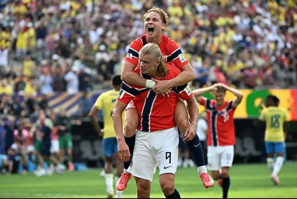 El festejo de Haaland y sus compañeros de equipo. Foto: FIFA