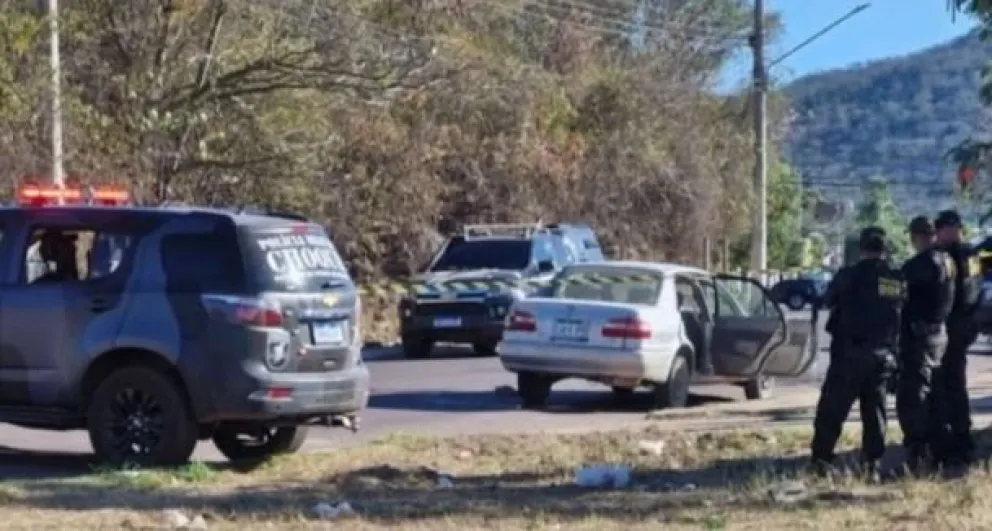 Resguardo policial en la zona del operativo antidrogra en Corumbá, Brasil. Foto: RRSS