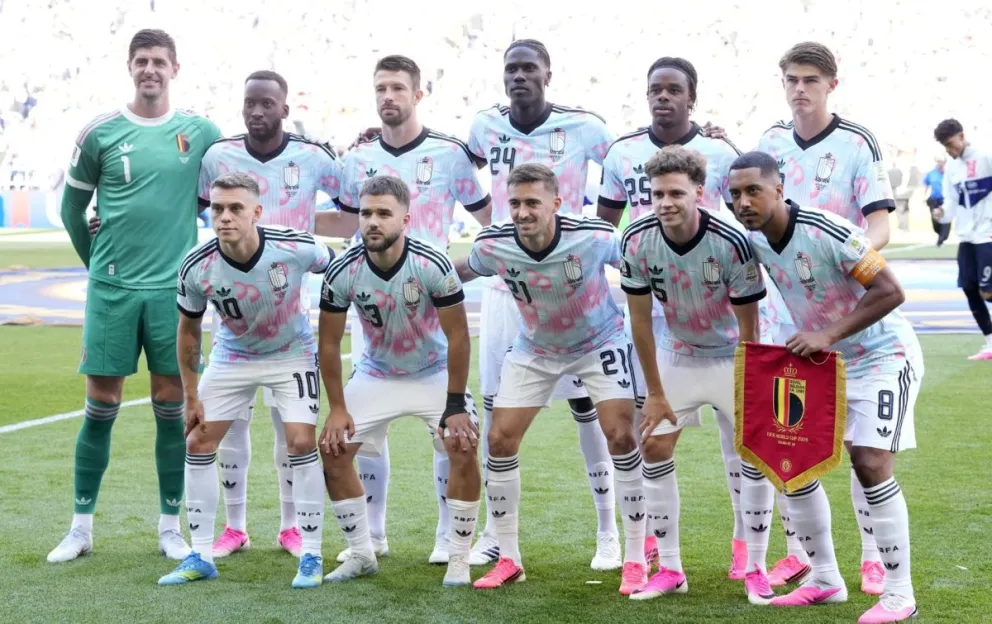 El once titular de Bélgica en el partido ante Estados Unidos de octavos de final. Foto: EFE