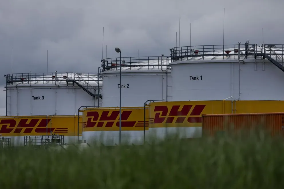 Depósitos de crudo de DHL cerca de Leipzig, Alemania. Foto: EFE/EPA/FILIP SINGER
