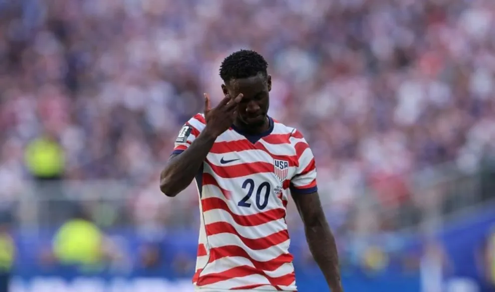 El futbolista estadounidense Folarin Balogun durante el partido contra Bosnia y Herzegovina. Foto: EFE