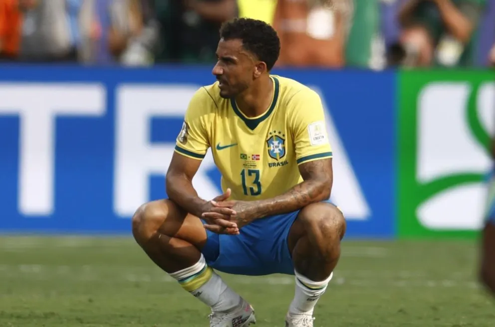 El brasileño Danilo tras la eliminación frente a Noruega en New Jersey. Foto: EFE
