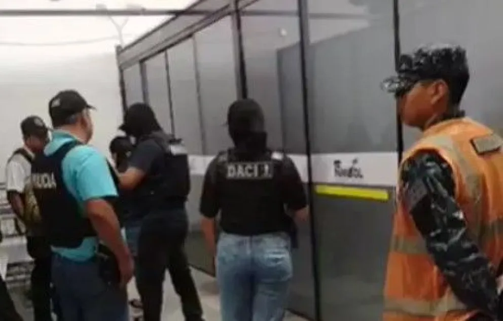 El operativo se desarrolló en el aeropuerto de Viru Viru (Santa Cruz). Foto: Unitel