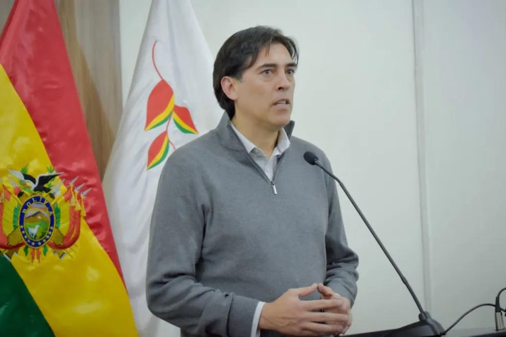 Zamora en un anterior contacto con la prensa. Foto: RRSS del ministro 