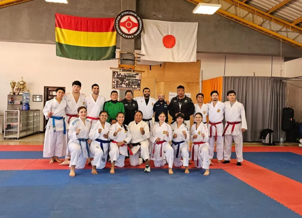 El equipo nacional para los Juegos Suramericanos. Foto: Feboka.