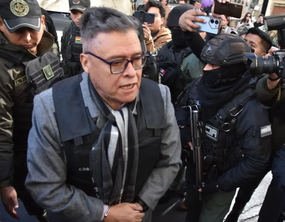 Zúñiga cuando era trasladado a tribunales, este lunes. Foto: Marka Registrada 
