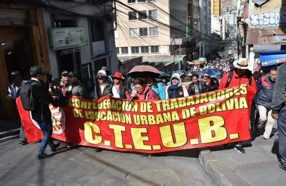 Marcha del magisterio urbano. Foto: ABI