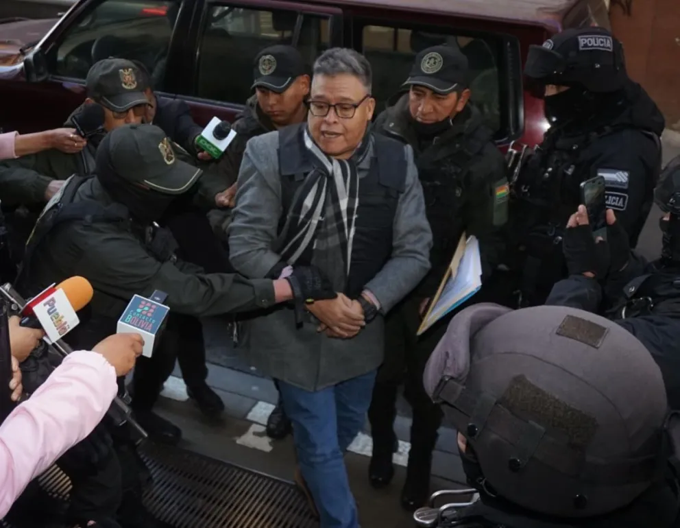 El excomandante de las Fuerzas Armadas, Juan José Zuñiga al ingreso a su inicio de juicio. Foto: APG