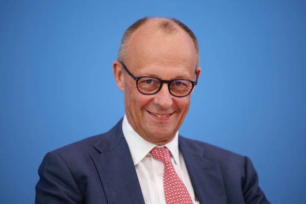 El canciller alemán, Friedrich Merz, dijo este miércoles que no es aceptable que países como China, que compiten económicamente con Europa. Foto: EFE