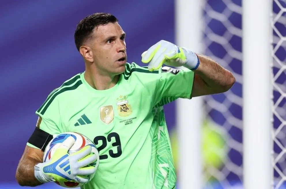 El arquero Emiliano Martínez durante uno de los partidos que Argentina jugó en el Mundial 2026. Foto: AFA