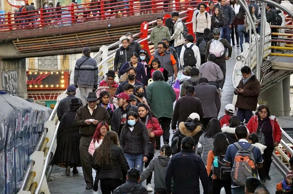La Pasarela Pérez Velasco, un punto de encuentro en la Sede de Gobierno. Foto: José Fernández