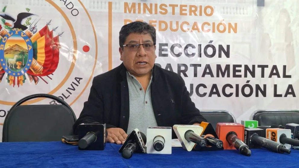  Víctor Hugo Sirpa, director departamental de Educación. Foto: Visión 360