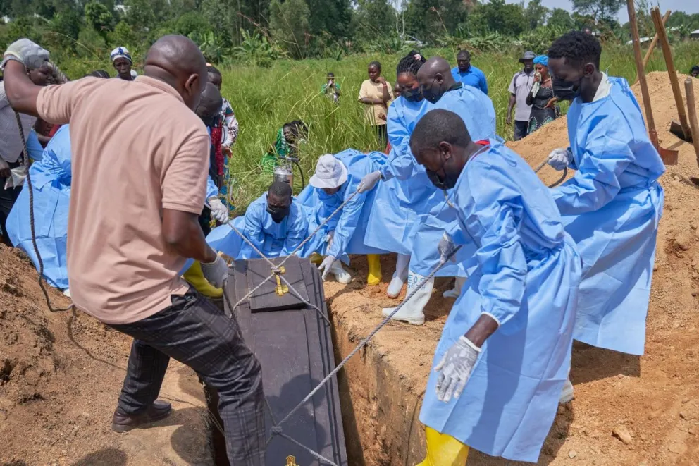 Entierro de una víctima de ébola en la República Democrática del Congo (RDC). Foto: EFE