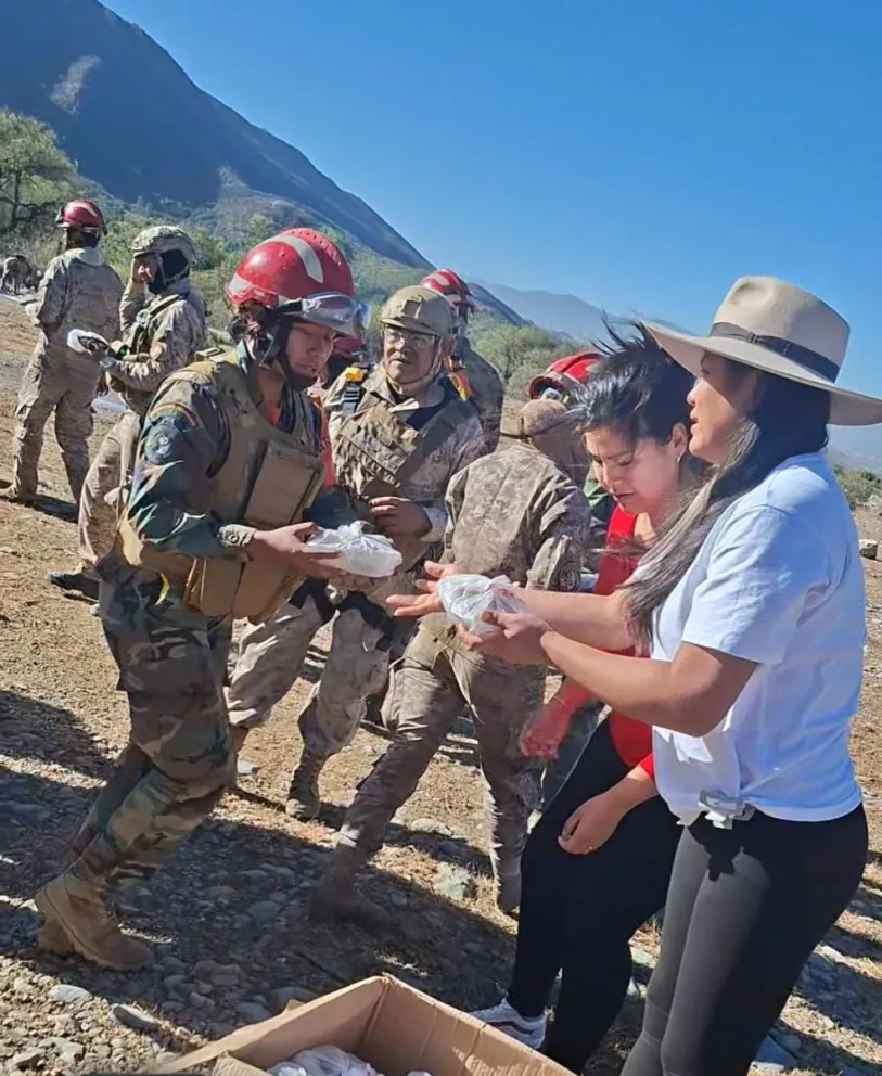 EMAPA coordina el envío de alimentos e insumos al sector de Rincón de la Victoria, uno de los puntos más afectados por los incendios en Tarija. Foto: EMAPA