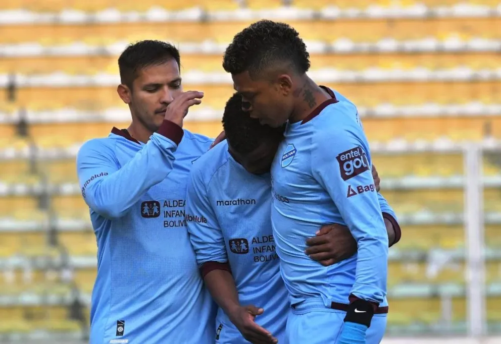 El festejo del primer gol que anotaron los académicos en Miraflores. Foto. APG