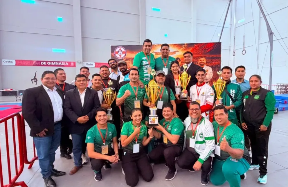 Los premiados del campeonato. Foto: Feboka.