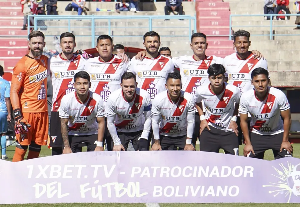 El plantel millonario que se encuentra actualmente como puntero del certamen todos contra todos. Foto: APG