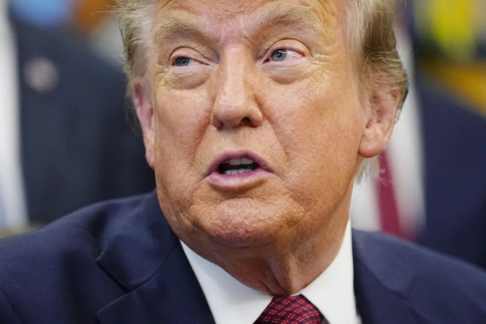 El presidente de Estados Unidos, Donald Trump, fue captado el pasado 24 de julio, durante una reunión en el Despacho Oval de la Casa Blanca, en Washington DC (EE.UU.). Foto: EFE