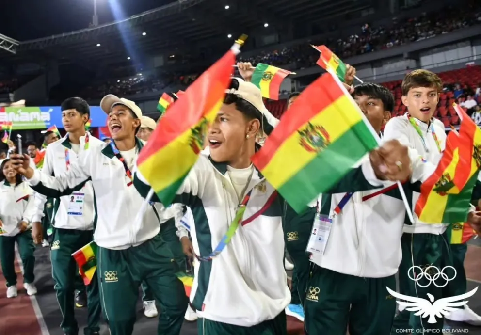 Deportistas bolivianos que fueron a los Juegos de la Juventud en Panamá. Foto: COB