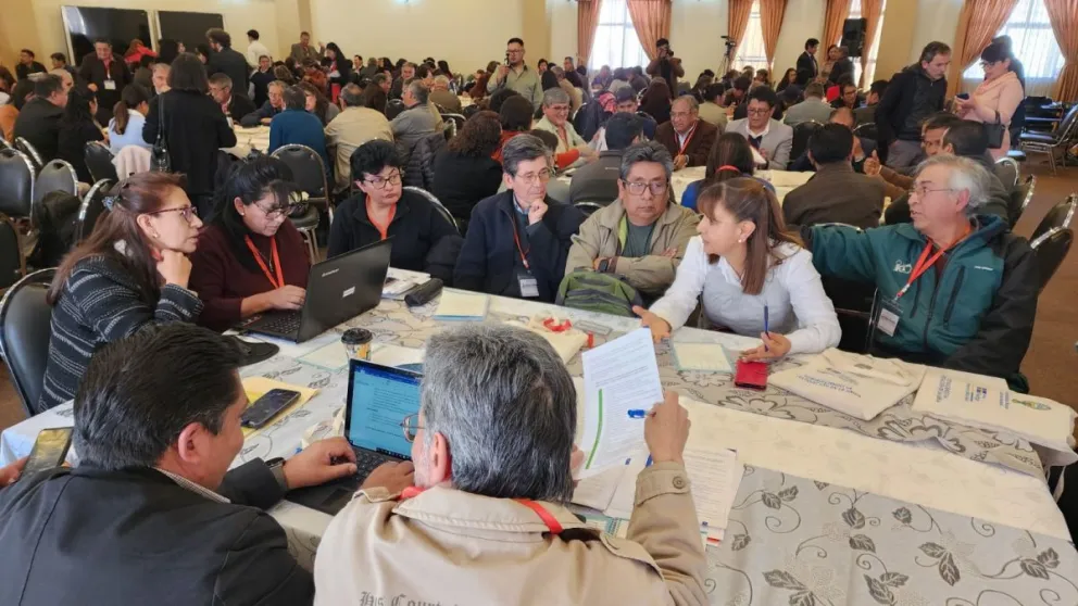 El Primer Encuentro Interno de Investigación y Posgrado UMSA reúne a más de 300 personas. 