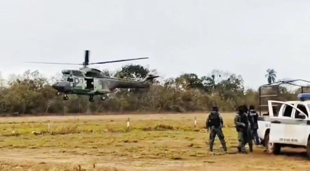 Una imagen del helicóptero que trasladó el cuerpo del policía Yerson Salazar Aliendres.