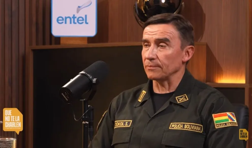 El comandante Morko Sokol durante su entrevista en el podcast "Que no te la charlen".