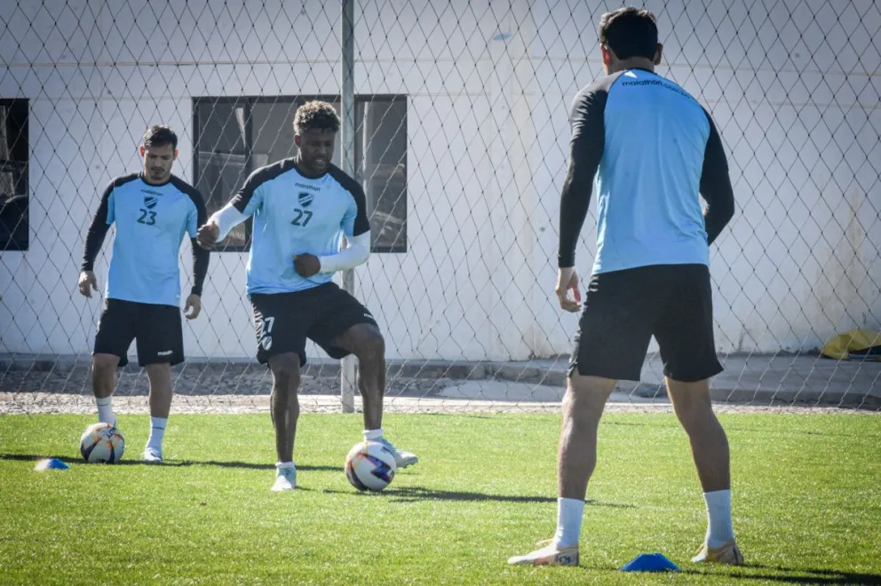 El plantel celeste durante su práctica de este miércoles en Ananta. Foto: Club Bolívar.