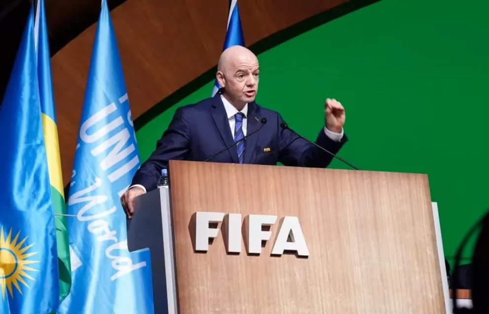 Gianni Infantino, el presidente de FIFA, en una reunión anterior. Crédito: FIFA