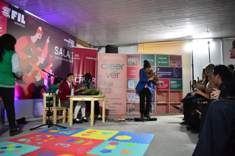 Una de las actividades de la Feria Internacional del Libro de La Paz. Foto: CDLLP